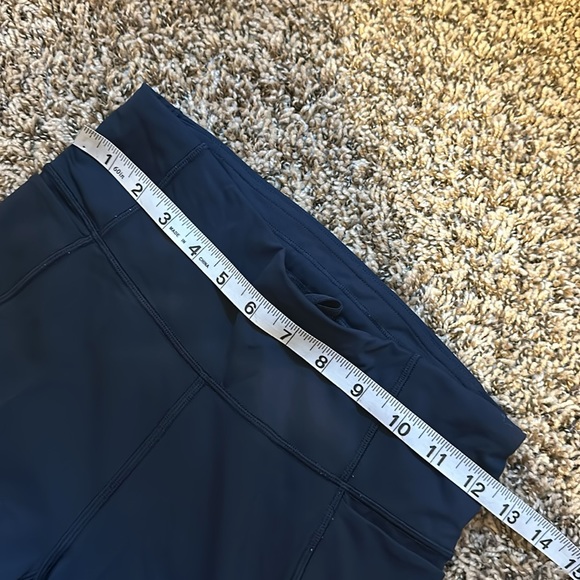 Lululemon Final Lap Crop 23” Leggings Navy Size 6 - Picture 3 of 10